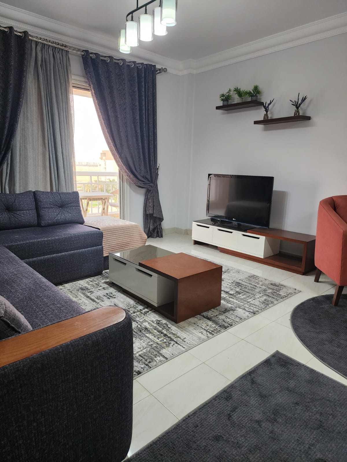 شقة في مدينتي 116 م2 للإيجار مفروش بحري تشطيب خاص 35,000 ج 